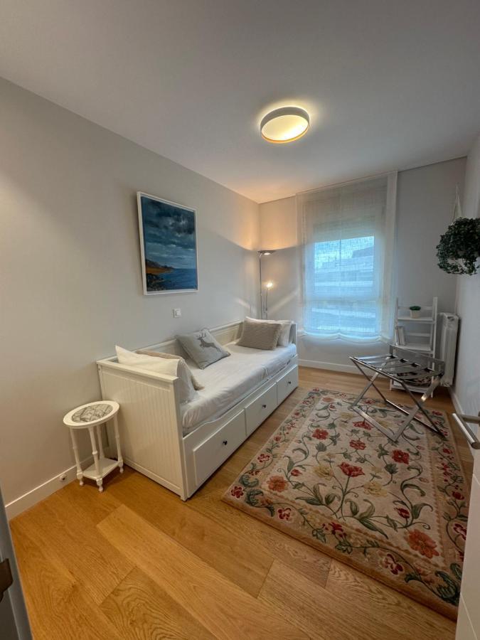 A Estrenar Amplio Con Piscina Y Parking Getxo Exterior foto